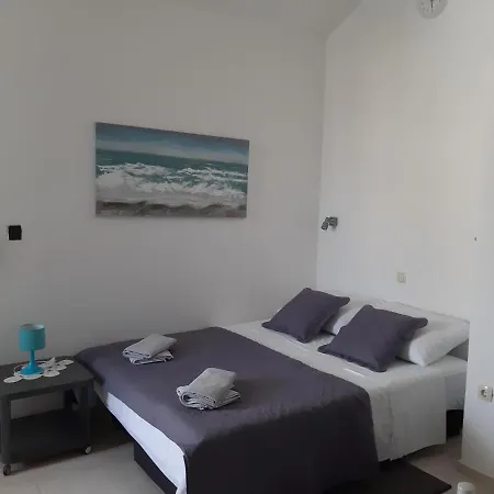Pilon Apartment *